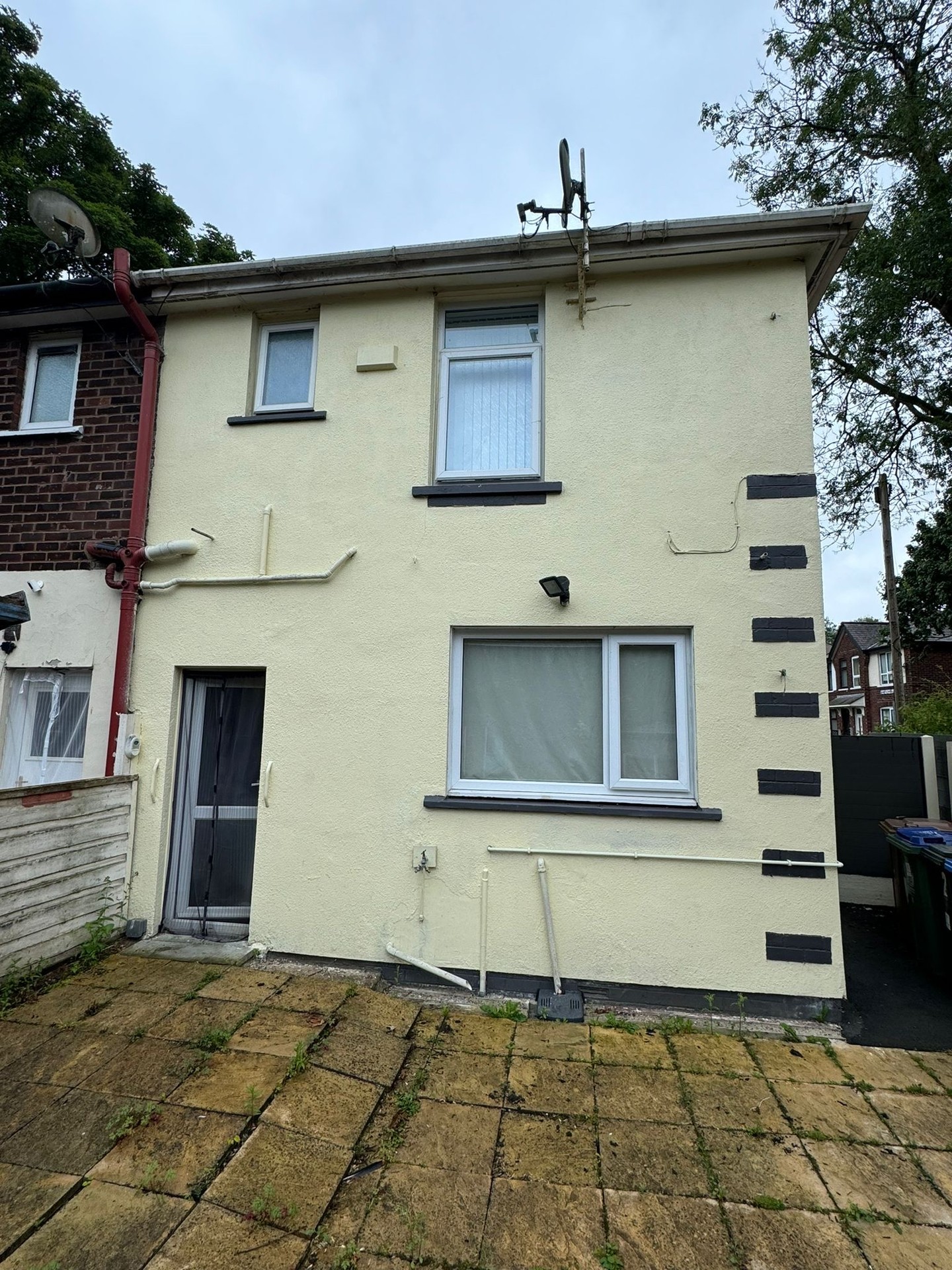 Nice little Anthracite job we’ve done in Rochdale this week. The full Monty on this one including windows, doors, gutter