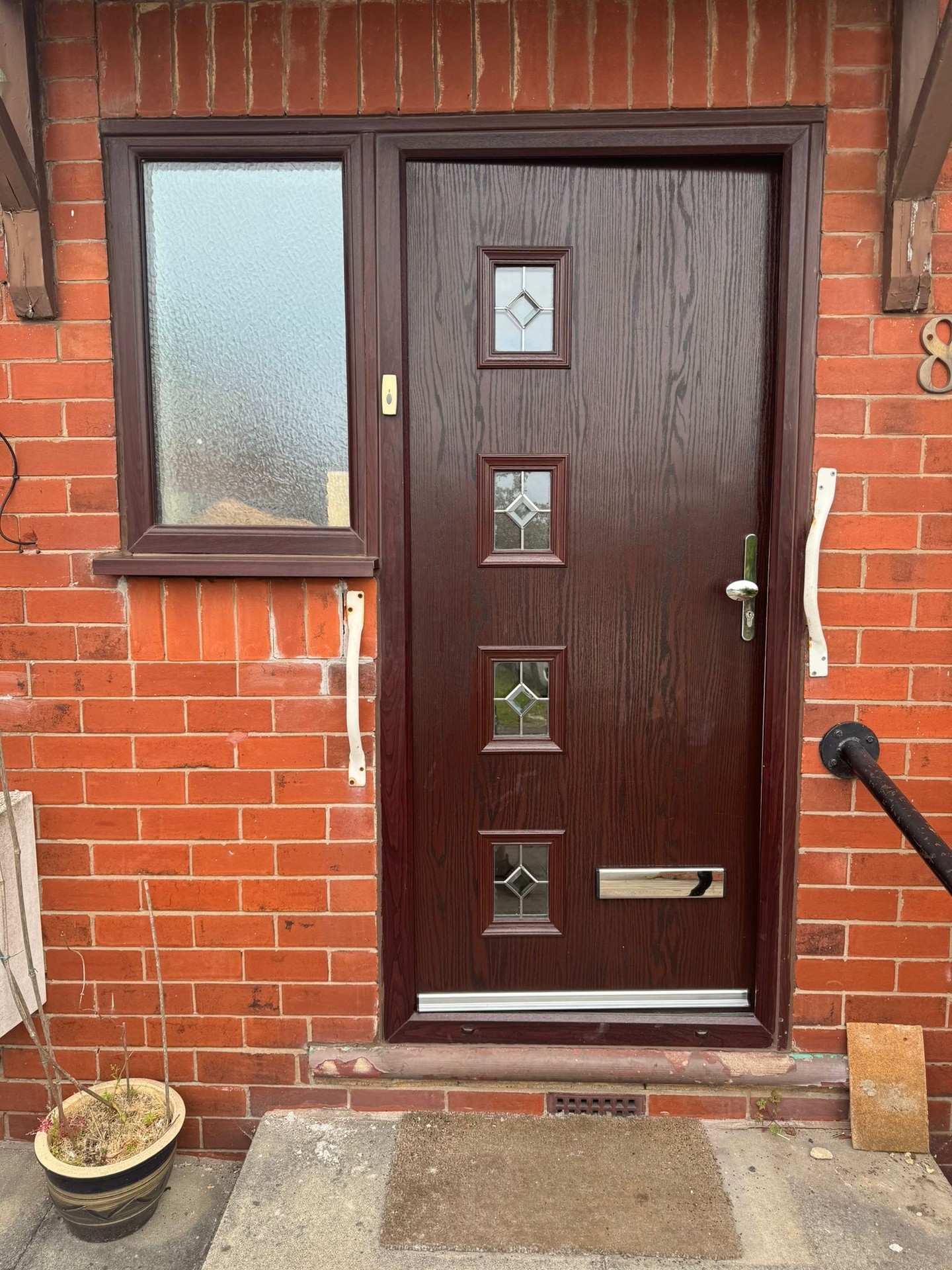 A selection of doors we’ve done this week in various colours and finishes 🚪
